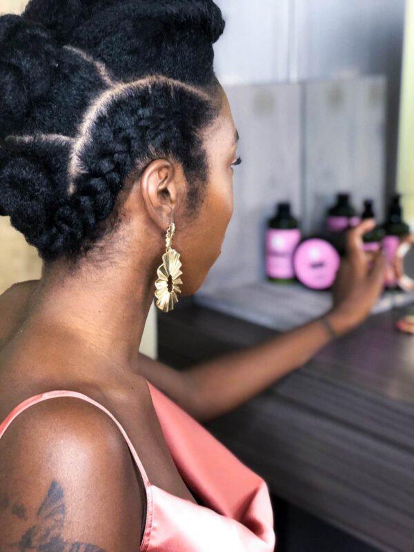 coiffure de fête cheveux crépus